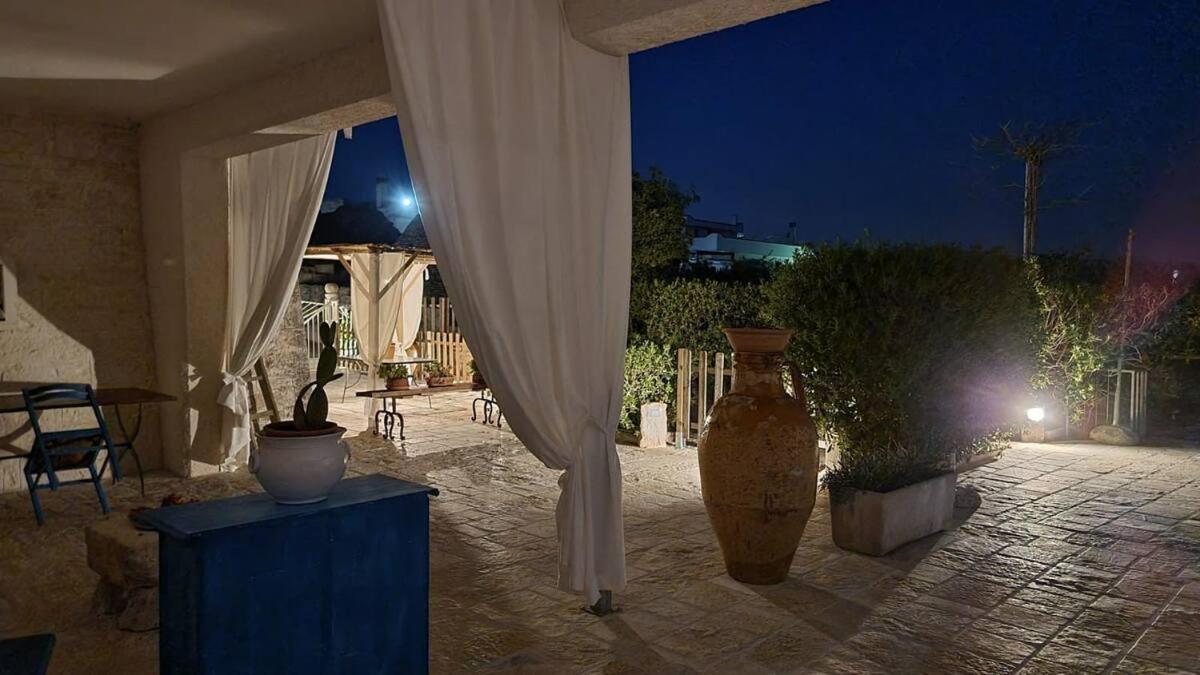 Valle D'Itria Trulli E Alcova Mikael Cisternino Dış mekan fotoğraf