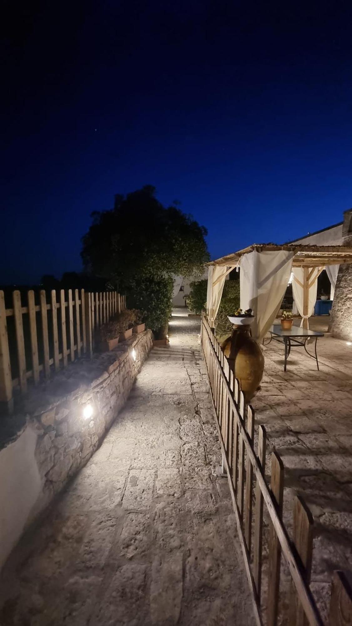 Valle D'Itria Trulli E Alcova Mikael Cisternino Dış mekan fotoğraf