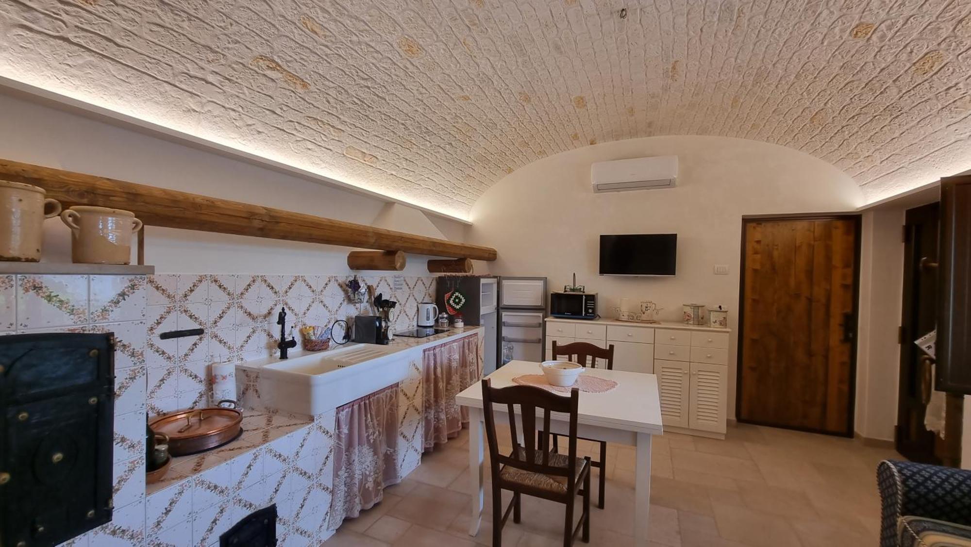 Valle D'Itria Trulli E Alcova Mikael Cisternino Dış mekan fotoğraf